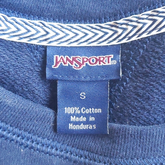 ๐ HOST PICK ๐ Harvard University Cotton Sweatshirt - Picture 12 of 16